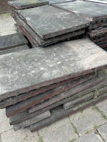 Rubberen tegels 100x50, dikte 8 cm beschikbaar voor biedingen