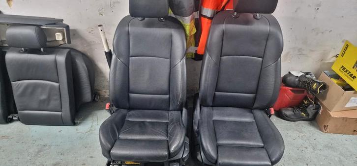 Interieur zwart leder BMW 5 serie F11 F10

Zwart leren leder, Auto-onderdelen, Interieur en Bekleding, BMW, Gebruikt, Ophalen of Verzenden