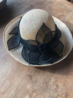 Exclusieve hoeden, Ophalen of Verzenden, Zo goed als nieuw, One size fits all