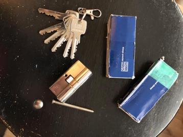 Cylindersloten (4 stuks) beschikbaar voor biedingen