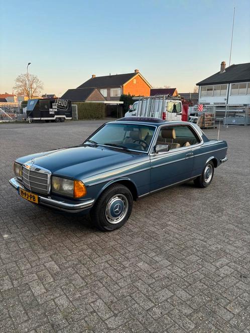 Mercedes-Benz 200-Serie 2.7 280 CE AUT 1983 Blauw, Auto's, Mercedes-Benz, Particulier, 200-Serie, Benzine, Hatchback, Automaat