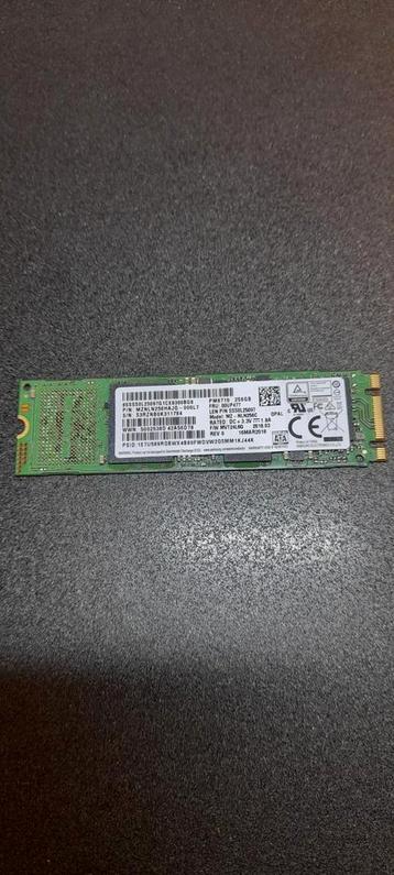 256GB SSD Gen 4 - Snelle Opslag! beschikbaar voor biedingen