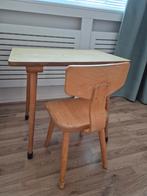 Vintage tafeltje en stoeltje, Kinderen en Baby's, Kinderkamer | Tafels en Stoelen, Ophalen, Gebruikt, Tafel(s) en Stoel(en)