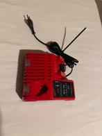 Nieuwe Milwaukee M12-18C Accu Oplader, Doe-het-zelf en Verbouw, Gereedschap | Machine-onderdelen en Toebehoren, Ophalen of Verzenden