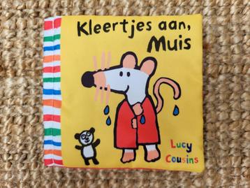 Kleertjes aan, Muis van Lucy Cousins beschikbaar voor biedingen