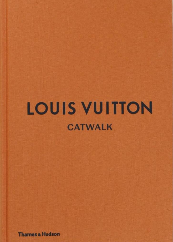 BESTSELLER Louis Vuitton boek-Catwalk serie-luxe koffietafel, Boeken, Mode, Nieuw, Mode algemeen, Ophalen of Verzenden