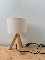 Tafellamp driepoot hout/wit, Huis en Inrichting, Lampen | Tafellampen, Ophalen of Verzenden, Zo goed als nieuw