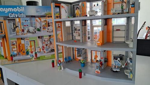 Playmobil City Life Ziekenhuis + extra verd.+ heli platform, Kinderen en Baby's, Speelgoed | Playmobil, Zo goed als nieuw, Complete set