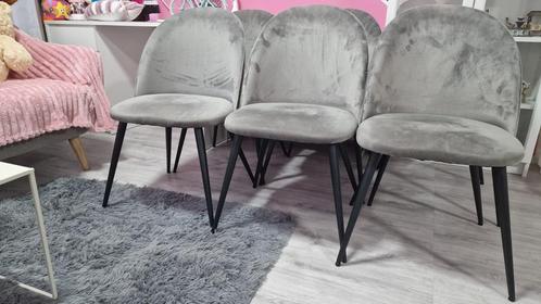 6x JYSK KOKKEDAL Eetkamerstoel Grijs Velvet, Huis en Inrichting, Stoelen, Zo goed als nieuw, Vijf, Zes of meer stoelen, Grijs