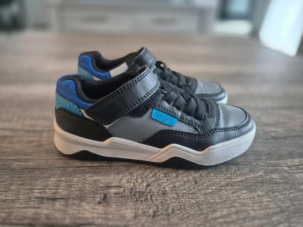 Geox schoenen zo goed als nieuw, Ophalen of Verzenden, Zo goed als nieuw, Schoenen