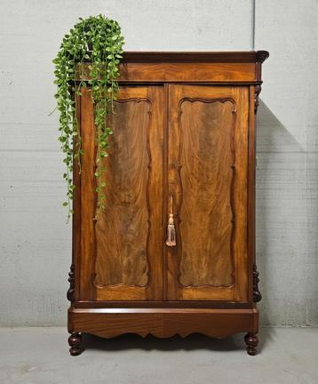 Antieke Biedermeier meidenkast vintage kast demontabel  beschikbaar voor biedingen