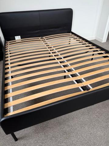 IKEA Bed 160x200 met Lattenbodem beschikbaar voor biedingen
