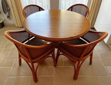 Tafel, eettafel, stoelen, grenen, 4-6 persoons, rond, ovaal beschikbaar voor biedingen
