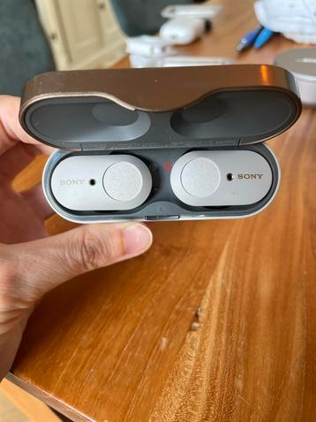 Sony WF-1000XM3 beschikbaar voor biedingen