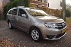 Dacia Logan MCV 0.9 TCe Prestige Navi/Cruise (bj 2015), Auto's, Gebruikt, Origineel Nederlands, Bedrijf, Handgeschakeld