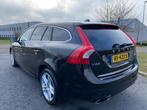 Volvo V60 2015 * 2.4 D6 Twin Engine R-Design *APK* *AUTOMAAT, Automaat, Euro 6, Zwart, Vierwielaandrijving