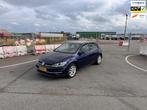 Volkswagen Golf 1.6 TDI Highline Business R Automaat.Navi.Ex, Auto's, Volkswagen, Gebruikt, Euro 6, 4 cilinders, Blauw