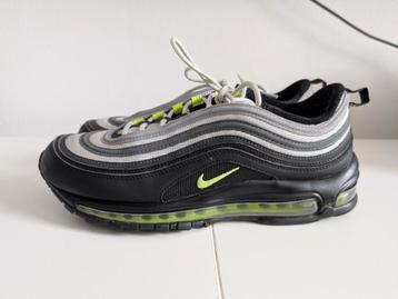 Nike Air Max 97 maat 44,5 beschikbaar voor biedingen