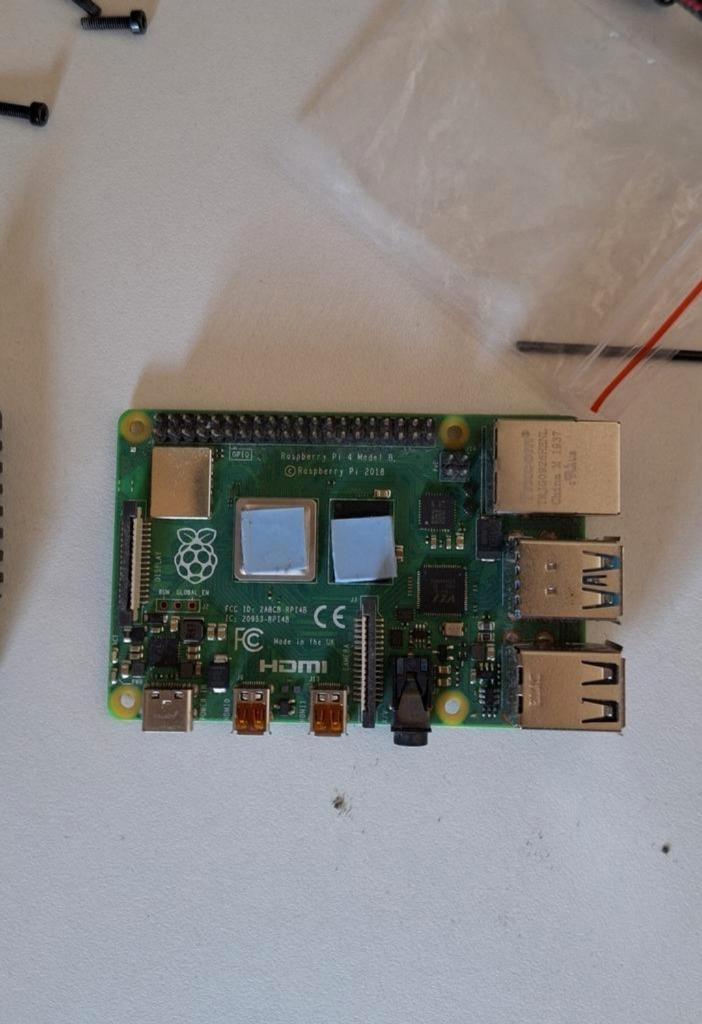 raspberry pi 4B 4GB ram met passieve cooler, Computers en Software, Overige Computers en Software, Gebruikt, Ophalen of Verzenden