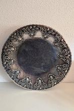 Vintage Djokja zilveren ronde presenteerschaal op pootjes, Ophalen of Verzenden, Zilver