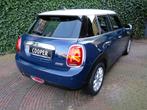 MINI Cooper 1.5 Pepper 5-drs F55 LCI met LED, Navi, Keyless,, Auto's, Mini, 1165 kg, 47 €/maand, Te koop, Geïmporteerd