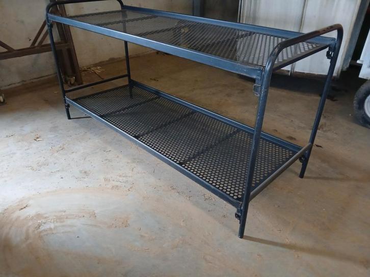 Stevig ijzeren stapelbed, Huis en Inrichting, Kasten | Stellingkasten, Gebruikt, Ophalen