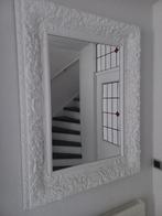 Grote witte spiegel met bewerkte rand 125 x 96, Ophalen, Gebruikt, 100 tot 150 cm, 75 tot 100 cm
