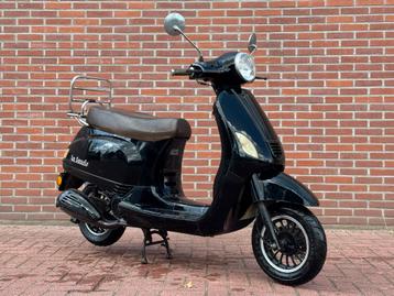 La Souris Vespelini snor4T 2016 7500km NIEUWE BANDEN scooter beschikbaar voor biedingen