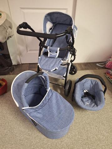 Poppenwagen 3 in 1 beschikbaar voor biedingen