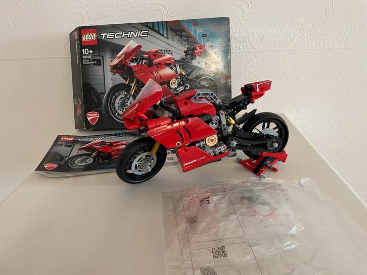 Lego Technic Ducati Panigale V4 R, Kinderen en Baby's, Speelgoed | Duplo en Lego, Zo goed als nieuw, Lego, Complete set, Ophalen of Verzenden