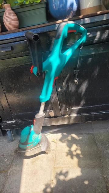 Grastrimmer kantjesmaaier beschikbaar voor biedingen