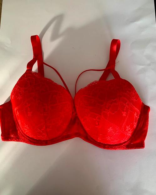 Triumph 95E voorgevormd rood kant, Kleding | Dames, Ondergoed en Lingerie, BH, Rood, Verzenden