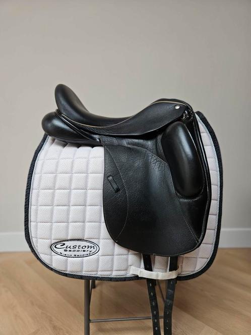Chique Custom Icon Coda zadel in top staat, Dieren en Toebehoren, Paarden en Pony's | Zadels, Zo goed als nieuw, Dressuur, Ophalen of Verzenden
