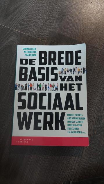 Margot Scholte - De brede basis van het sociaal werk beschikbaar voor biedingen