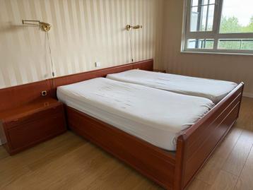 Tweepersoonsbed - Mooi en comfortabel! beschikbaar voor biedingen