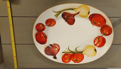 Grote serveerschaal met tomaat en knoflook, Huis en Inrichting, Keuken | Servies, Zo goed als nieuw, Schaal of Schalen, Overige stijlen