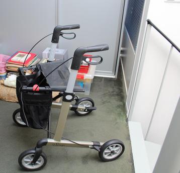 rollator beschikbaar voor biedingen