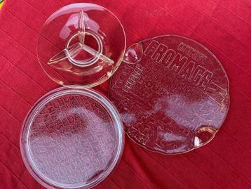 Glazen schalen/kaasplanken beschikbaar voor biedingen