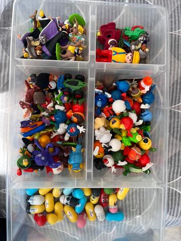 Grote verzameling mini figuurtjes/ verzamel speelgoed beschikbaar voor biedingen