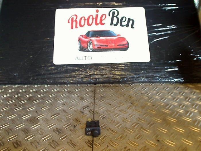 Schakelaar Koplamp Ihv van een Nissan Almera, Auto-onderdelen, Dashboard en Schakelaars, Gebruikt, 3 maanden garantie, Ophalen of Verzenden