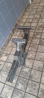 Heuer front bankschroef 150mm, Ophalen of Verzenden, Gebruikt