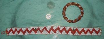 Oud Afrikaans kralenwerk halsband en armband beschikbaar voor biedingen