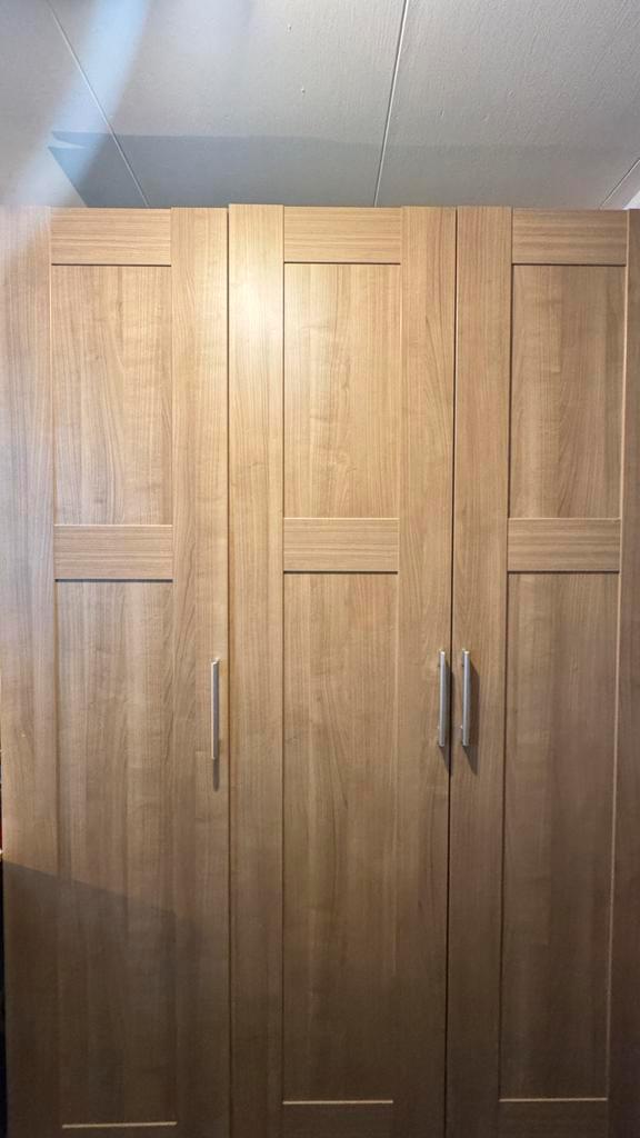 Grote Nette 3 Deurs (Kleding)Kast, Huis en Inrichting, Kasten | Kledingkasten, Nieuw, 200 cm of meer, 50 tot 75 cm, Ophalen