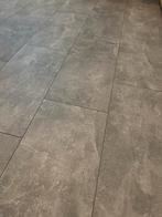 Laminaat 60m2 met plinten grijs steen look, Ophalen, Strak, Zo goed als nieuw, Grijs