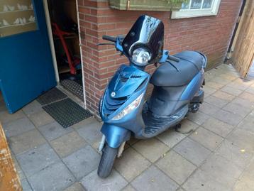 Zip piaggio   2019 jaar  beschikbaar voor biedingen