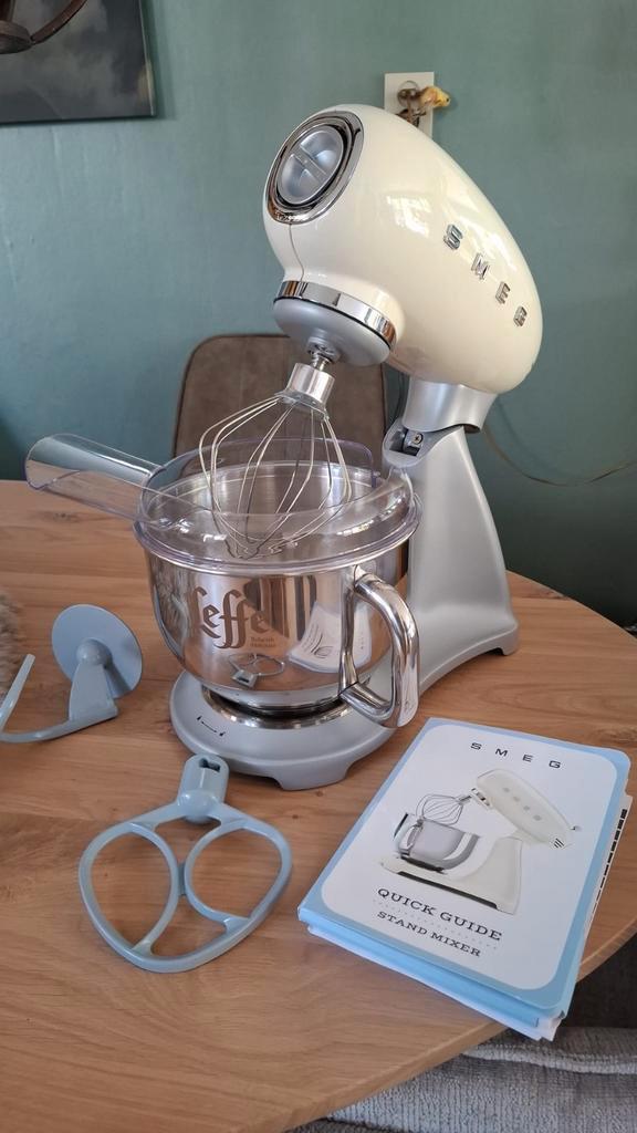 Nieuwe SMEG Keukenmixer - Leffe Editie!, Witgoed en Apparatuur, Keukenmixers, Ophalen of Verzenden