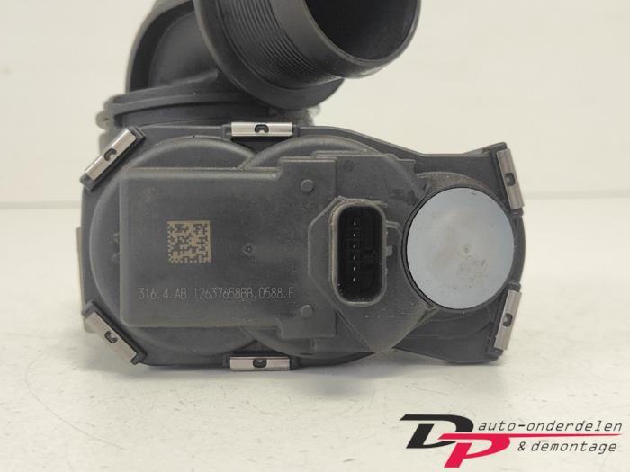 Gasklephuis van een Opel Corsa, Gebruikt, -, -, Opel