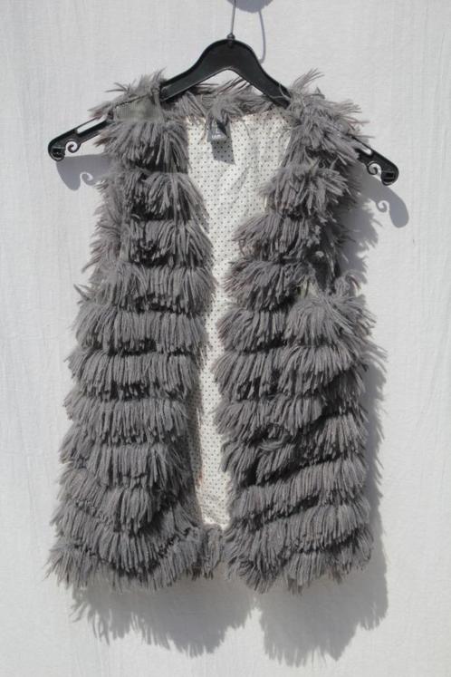 Leuk grijs pluisvest.Mt 146.Merk Zara Kids, Kinderen en Baby's, Kinderkleding | Maat 146, Zo goed als nieuw, Meisje, Trui of Vest