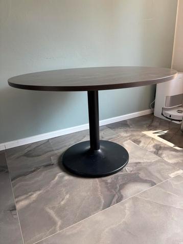 Mooie ronde tafel 120 cm – voor 4-6 personen - houtfineer