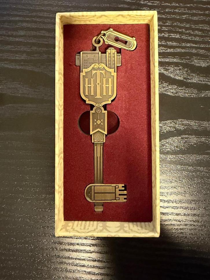 Disney attraction key (Sleutel) - Hollywood Tower Hotel - LE, Verzamelen, Disney, Nieuw, Beeldje of Figuurtje, Overige figuren